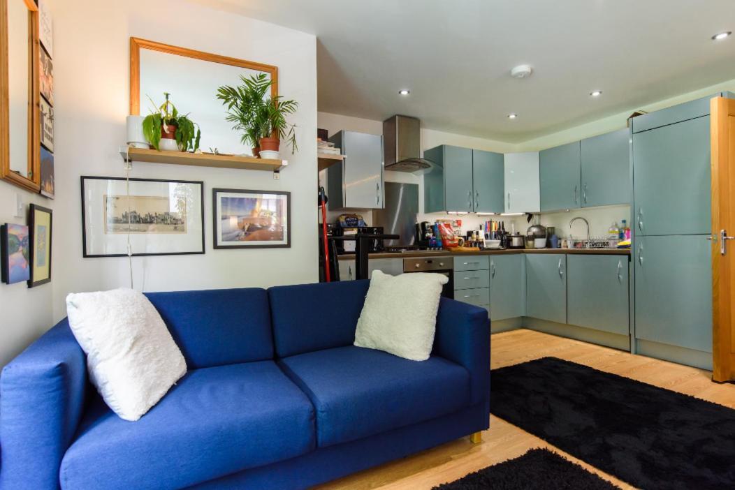 Homestay Hampstead House Runswick Road *